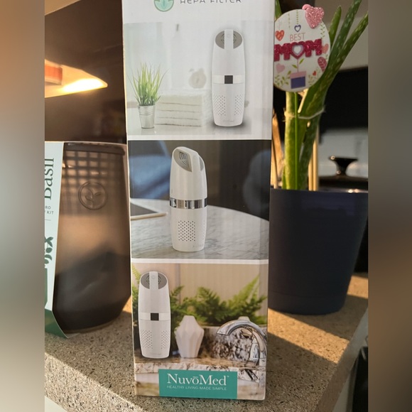 NIB Portable Purifier ☀️ - Picture 3 of 3
